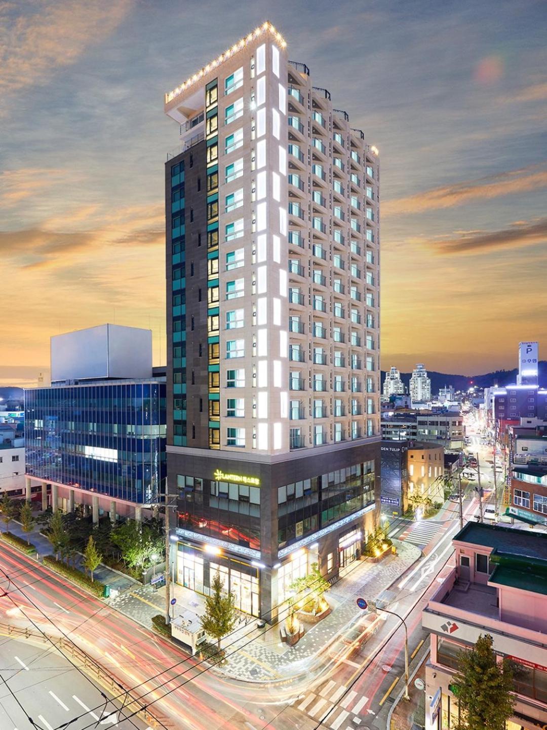 Golden Tulip Essential Namgang Hotel Jinju Exterior foto